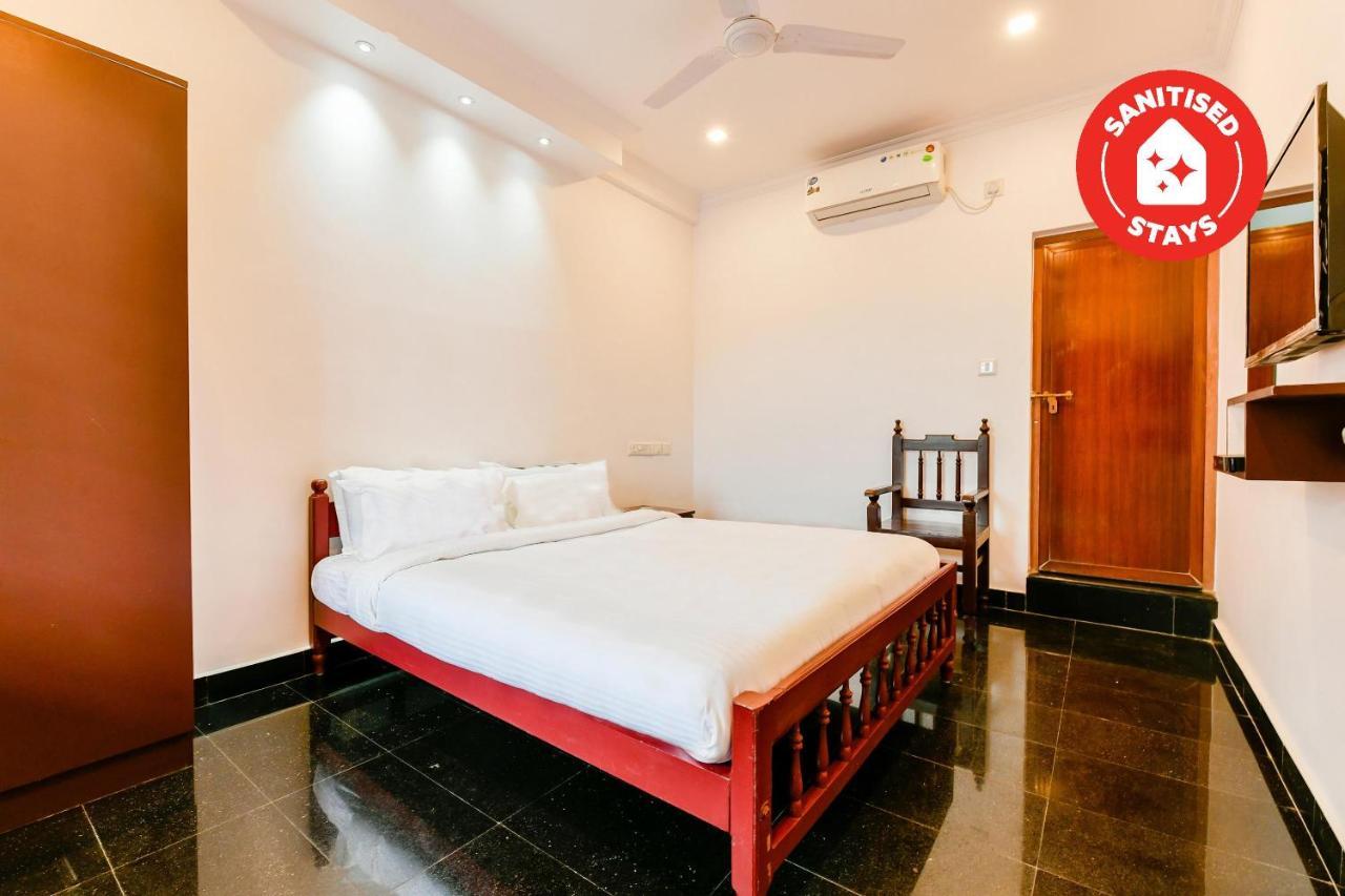 Spot On 39480 Vattekad Tourist Home Kakkanad Esterno foto