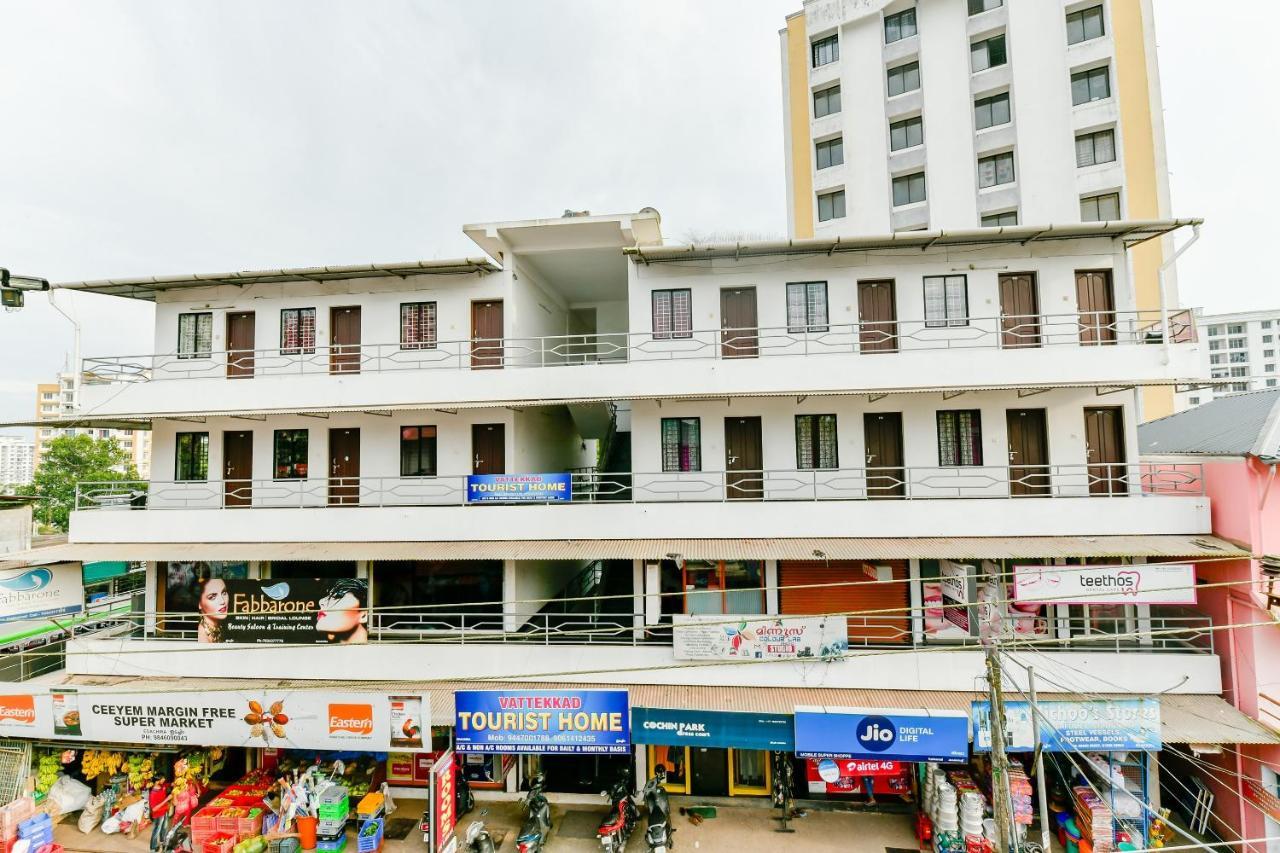Spot On 39480 Vattekad Tourist Home Kakkanad Esterno foto